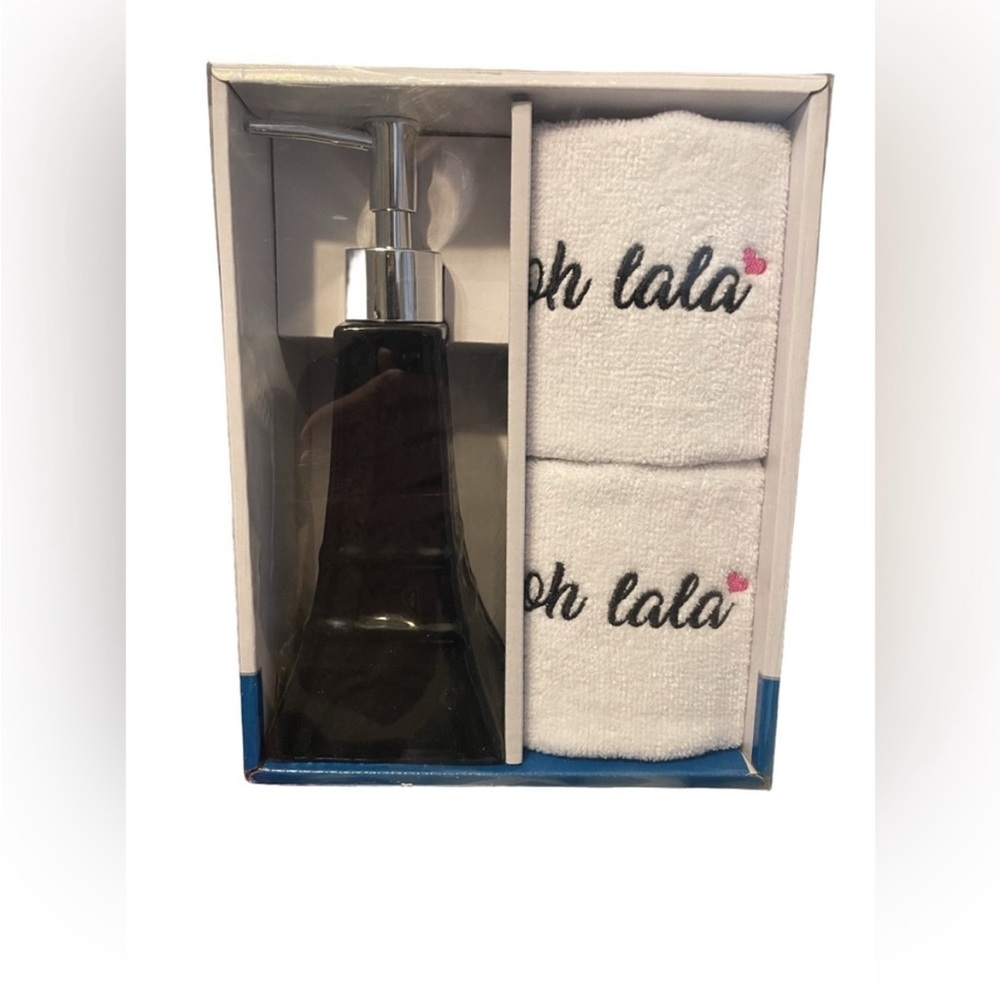 Brand New With Tags Hand Soap &Towel Dispenser “Oh La La” °make offers*